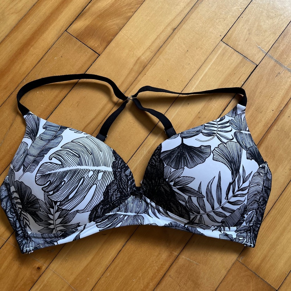 La Vie en Rose Black White Tropical Leaf Print Bra 34C / 75C